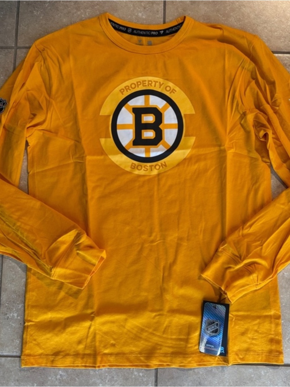 Fanatics Men’s Boston Bruins Yellow Long-Sleeve Tee